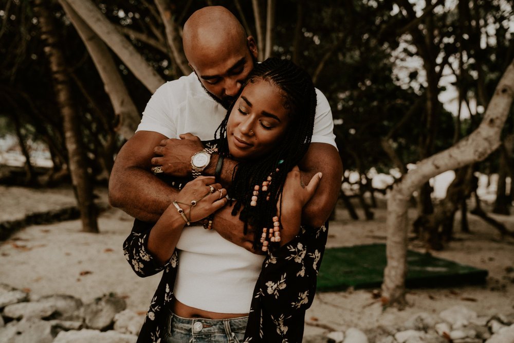 couple's photo shoot in mexico